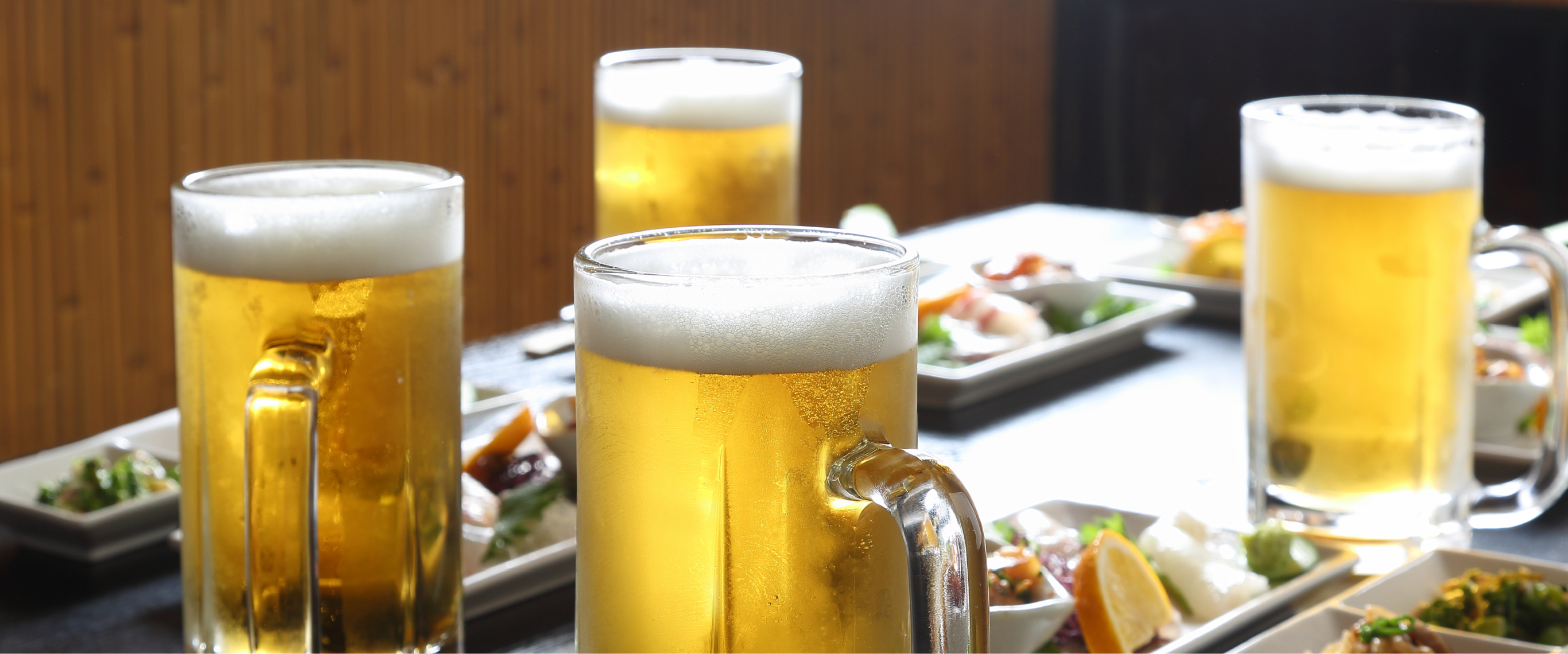 4人組の飲み友達さんを集客しよう！ | 花王プロフェッショナル 飲食店 